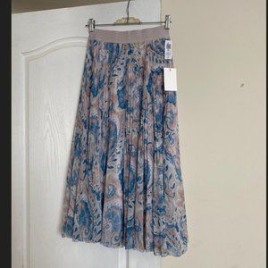 NWT!! Wilfred pleated chiffon midi twirl skirt, size S, Buoy Blu/Pastel Sg Grn
